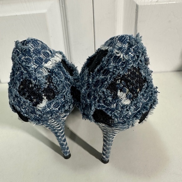 Stylish Frayed Denim Heels - Picture 2 of 7
